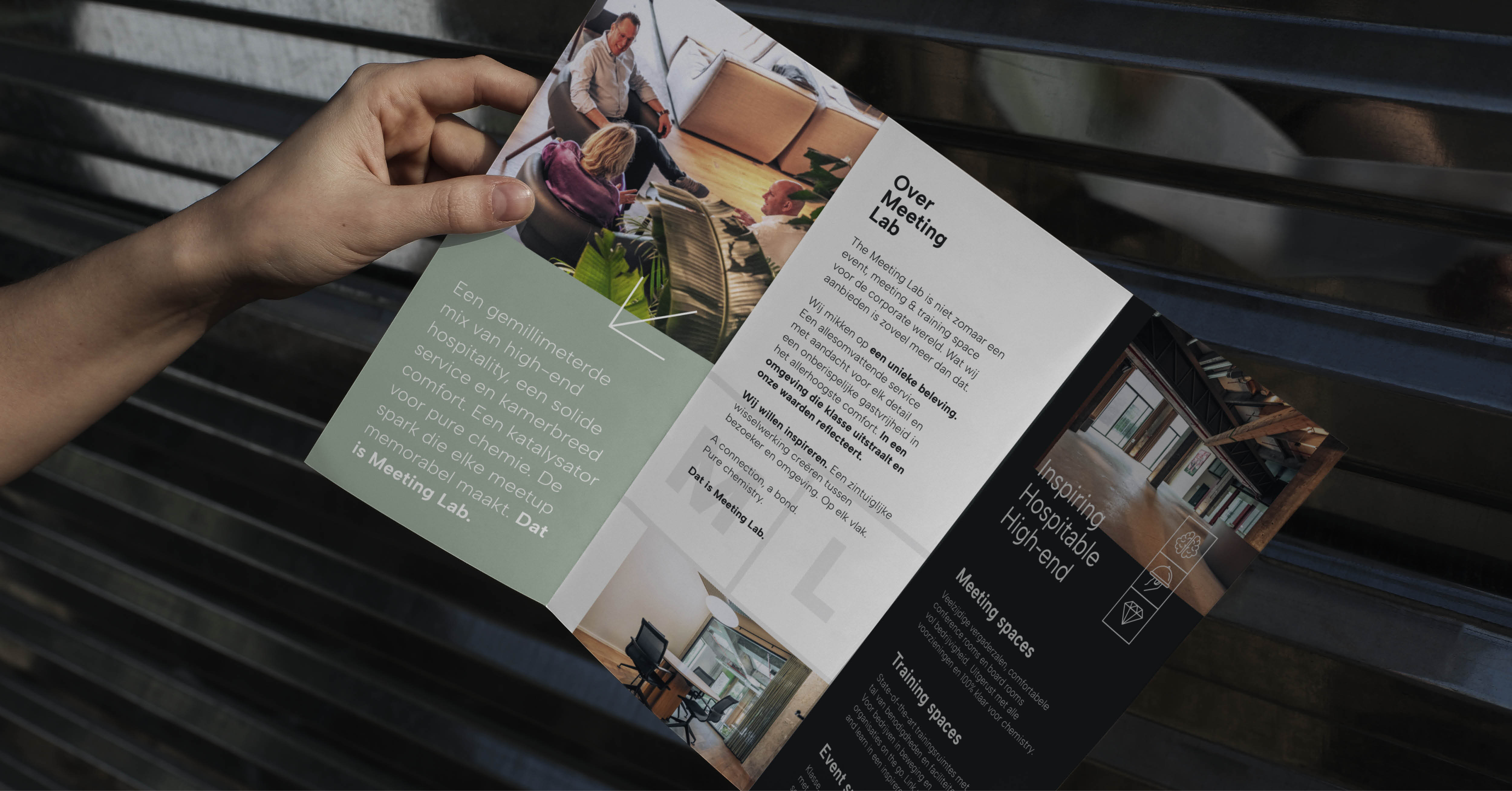 Mock-up brochure van MeetingLab over wat ze doen